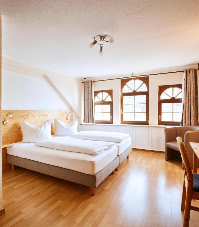 فندق Weinhaus Lenz Briedern المظهر الخارجي الصورة
